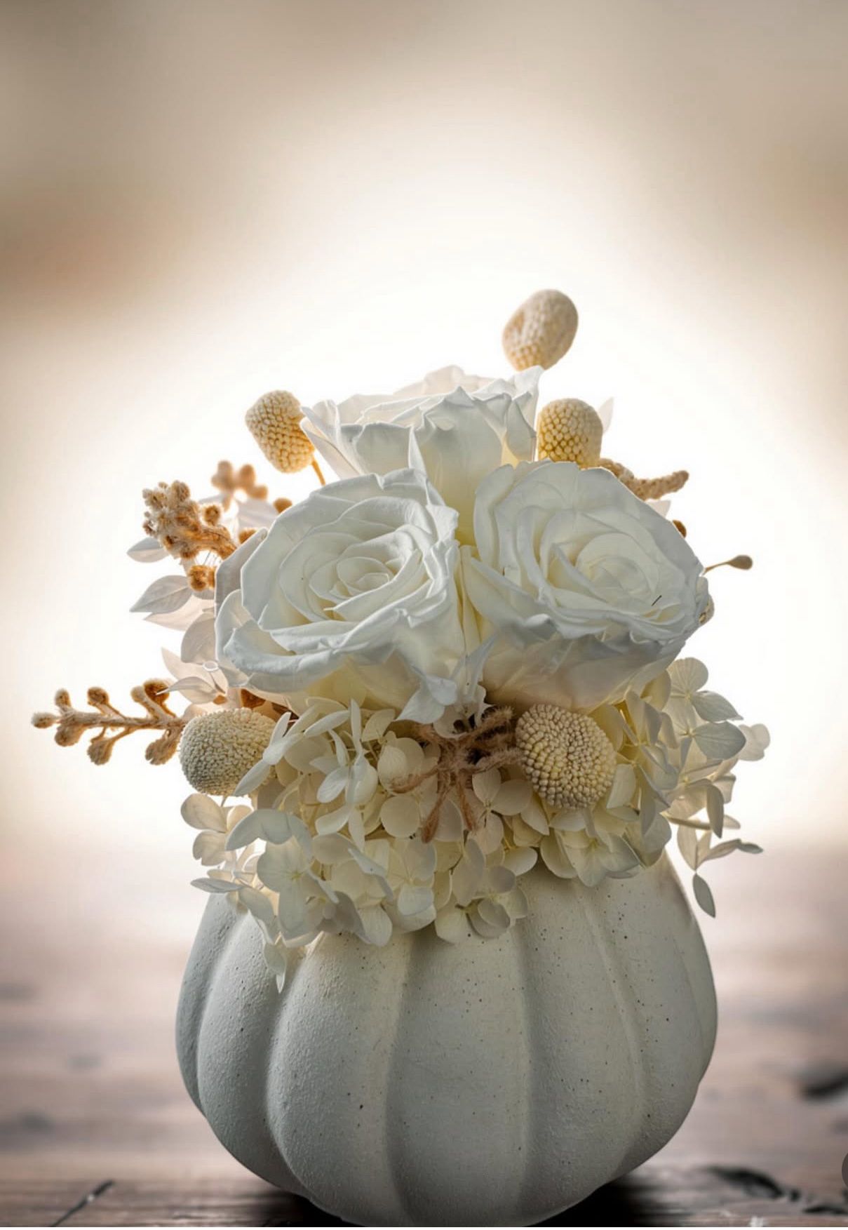 Snow white preserved flower Arrangements