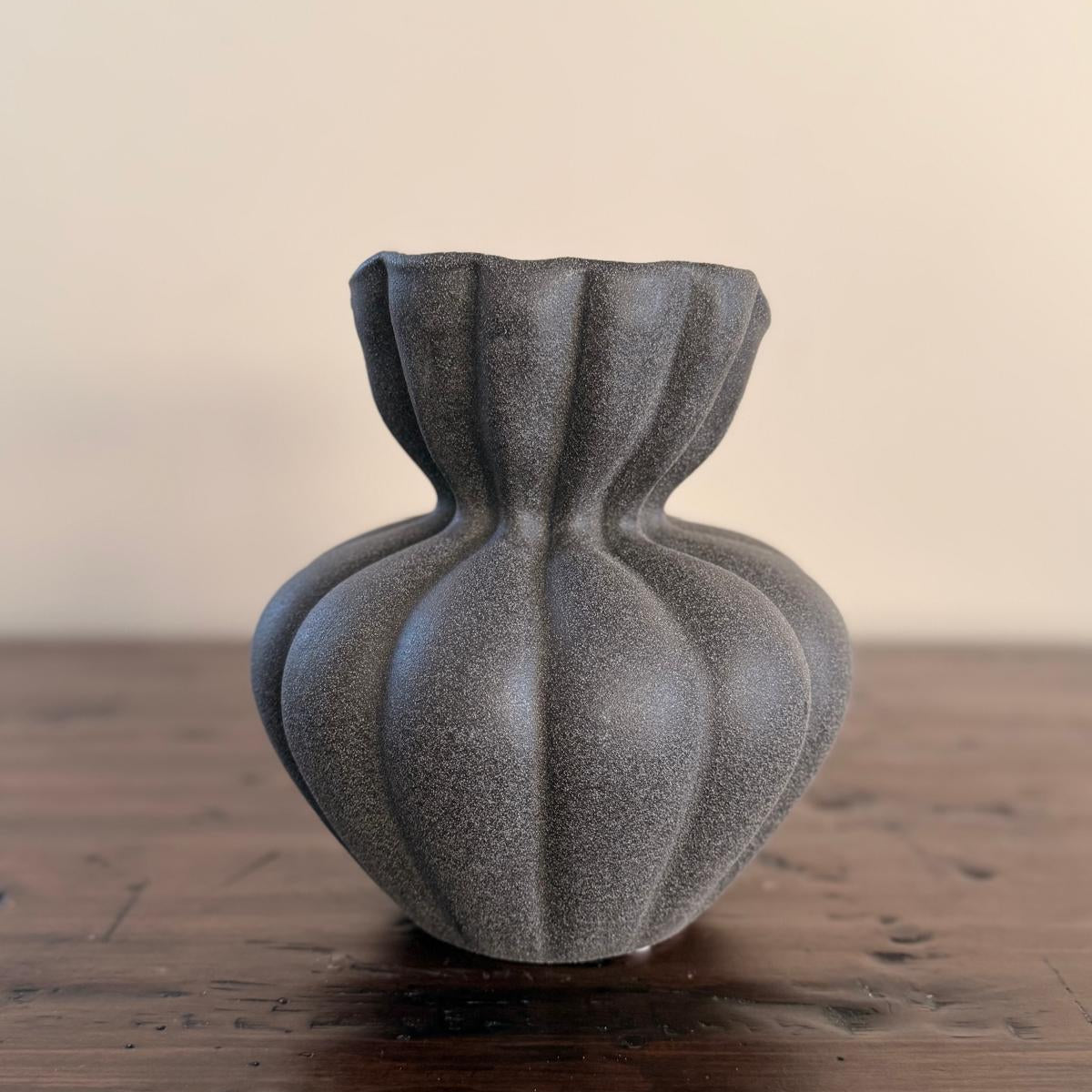 Basma Vase small