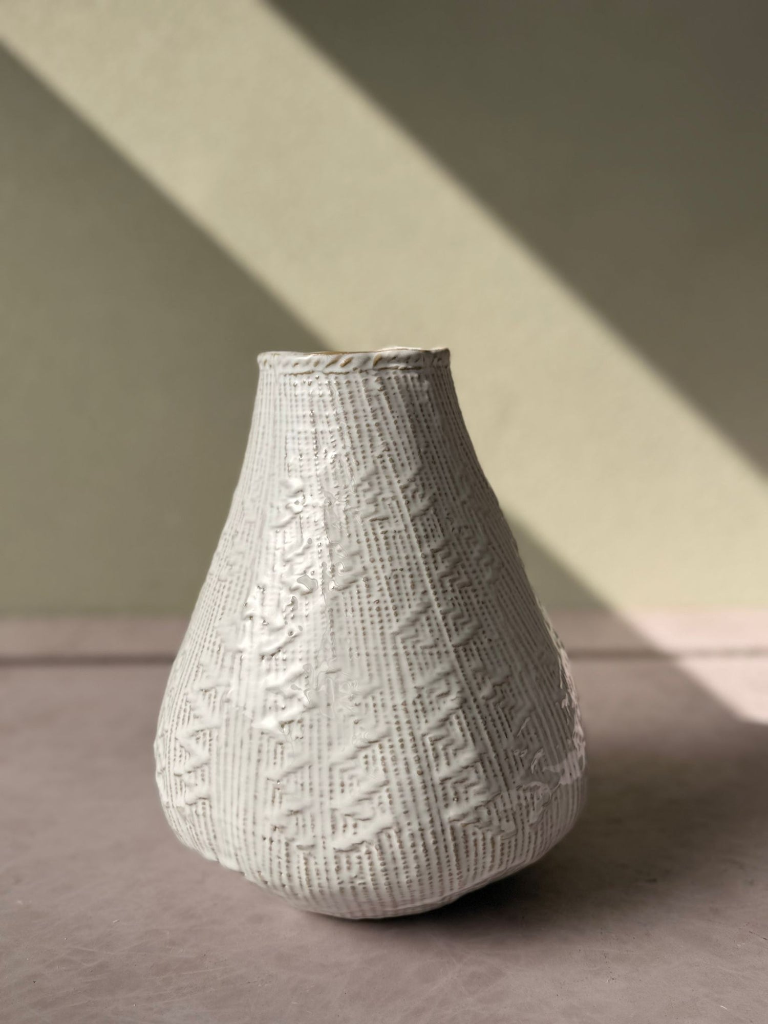 Odera Vase