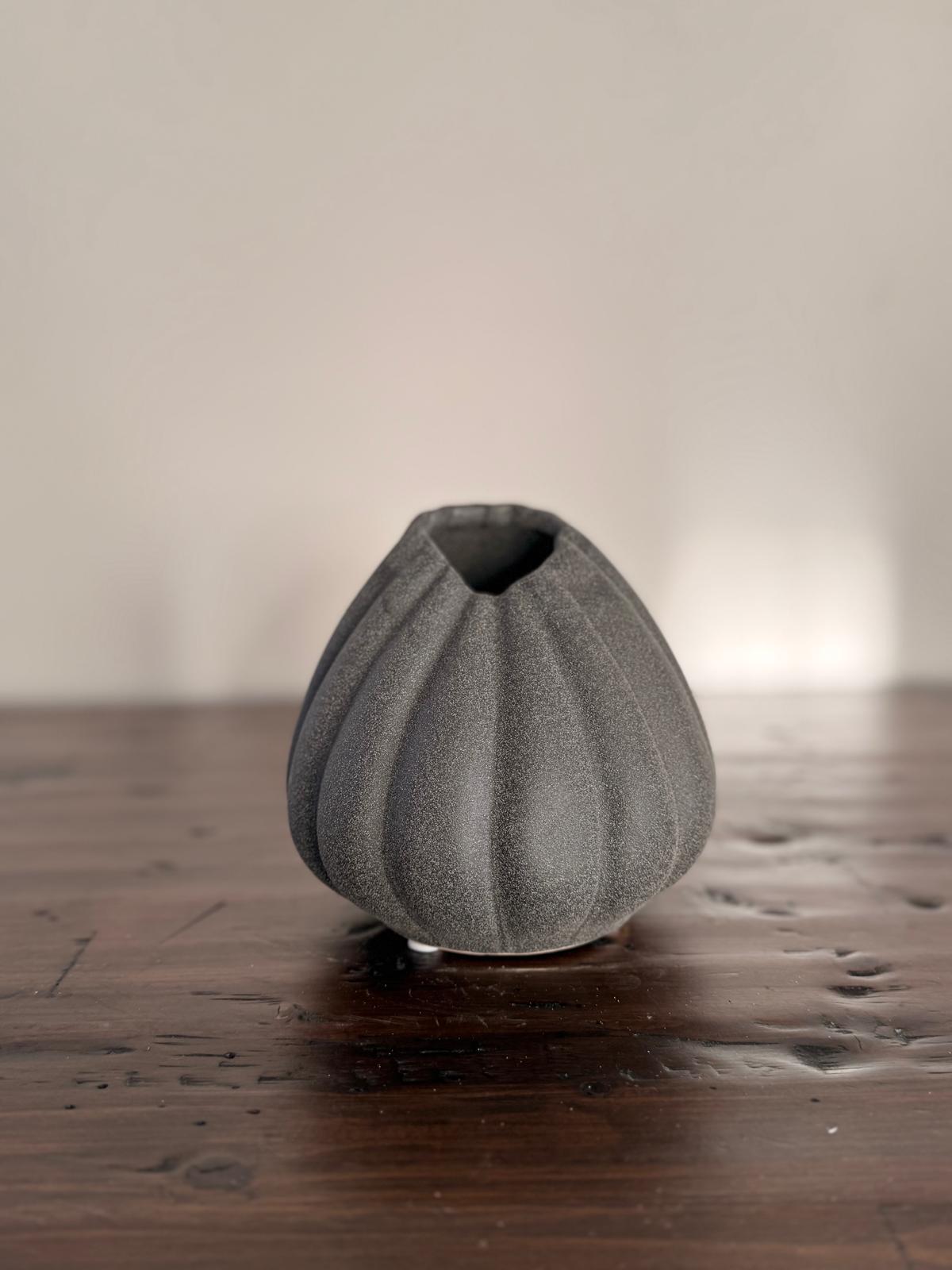 Hana Vase medium