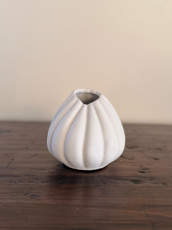 Hana Vase White medium