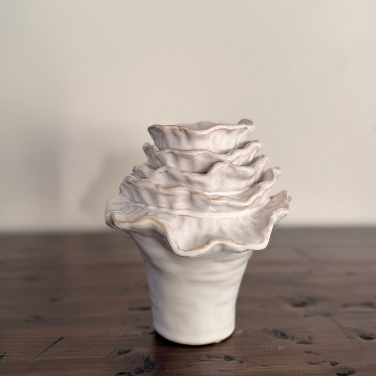 Claudia Vase