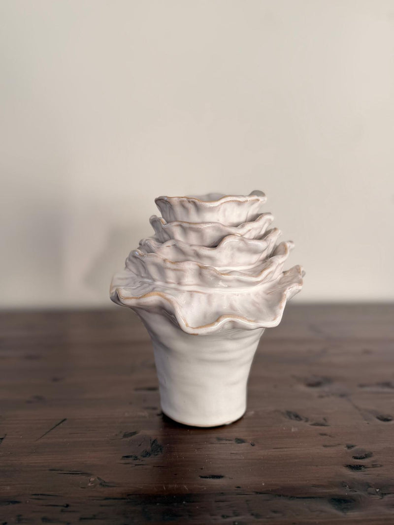 Claudia Vase